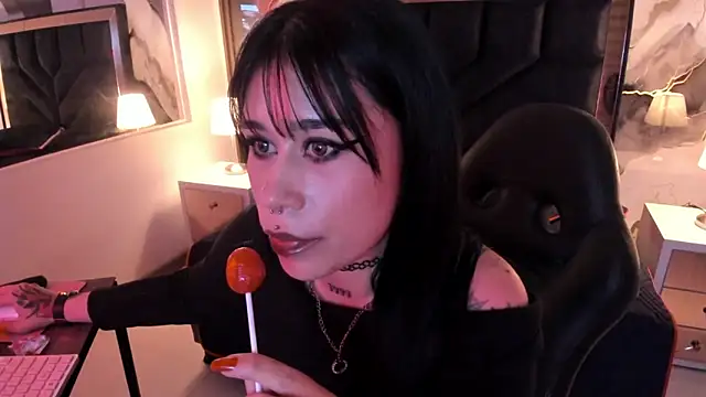 SusanVilla's cam snapshot