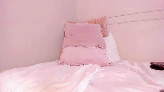 _emily__st's cam snapshot