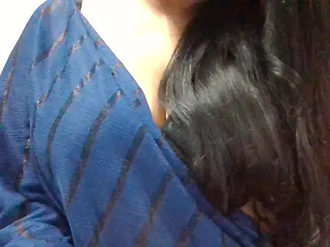 roopshikha's cam snapshot