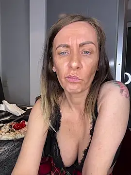 DivineAmely's cam snapshot