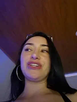 preetypeach live sex cam