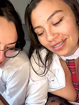 LIZ-06_'s cam snapshot