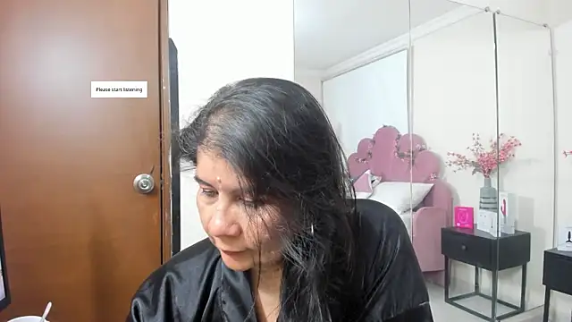 kiraGeiner's cam snapshot