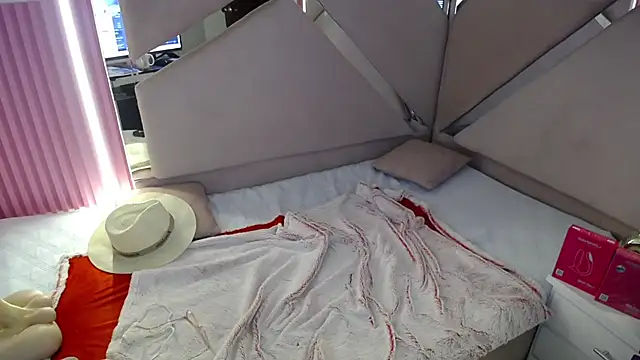 Mia_garcia28's cam snapshot