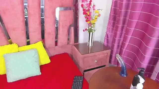 MaraKarly's cam snapshot