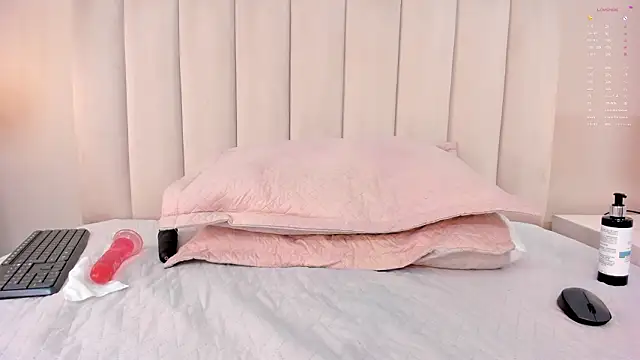 Melanie_hillz's cam snapshot