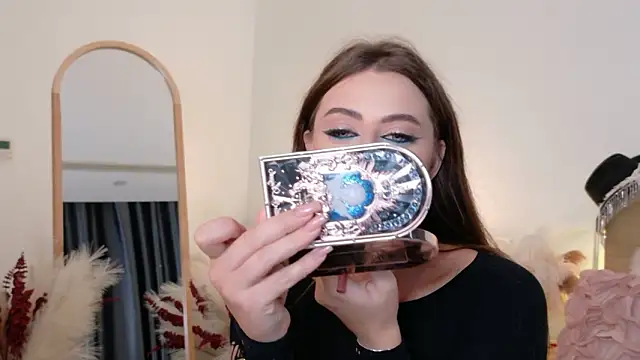 Sienna_Voss's cam snapshot