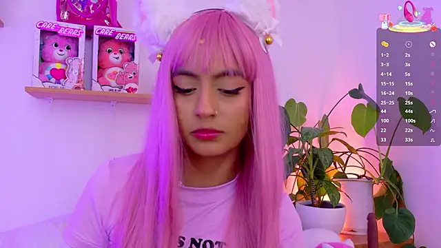 emily_bank's cam snapshot