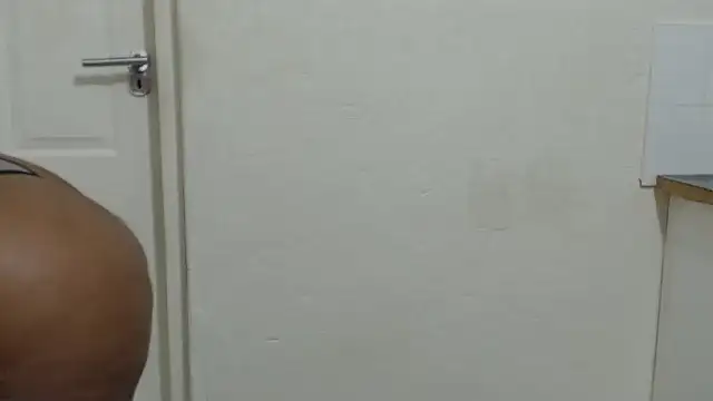 HipsDontLieX95's cam snapshot