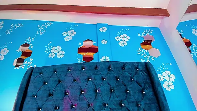 Issa_Clark01's cam snapshot