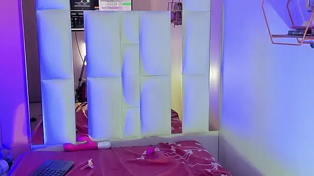 Alanna_hot3's cam snapshot