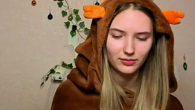 _kikiclark__'s cam snapshot