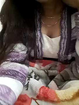 Husain_pari's cam snapshot