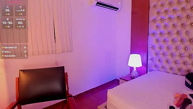 AlinaMilf's cam snapshot