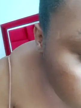 Breisy_bigboobs's cam snapshot