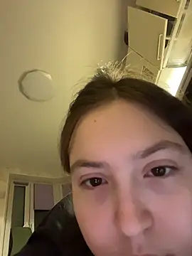 Charming_hamster_'s cam snapshot