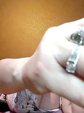 LiluHot's cam snapshot