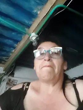 clarita_01's cam snapshot