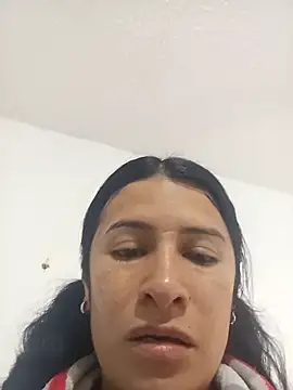 laurahotdirty's cam snapshot