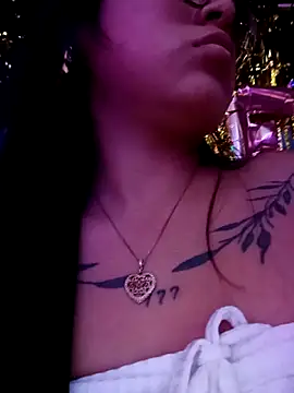 LunaHot_777's cam snapshot