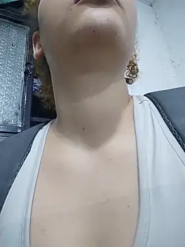 SirenRouge_69's cam snapshot