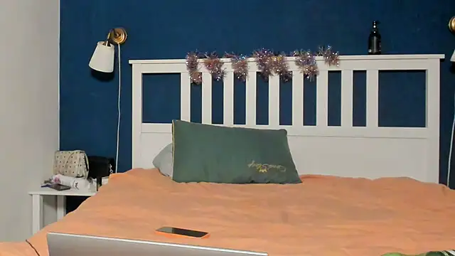 Santythousand's cam snapshot