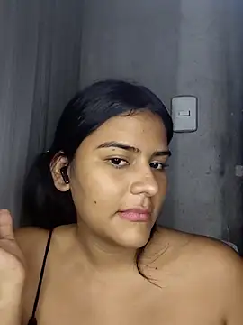 hot_cat19's cam snapshot