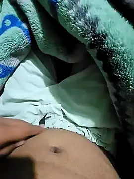 ItsBull88's cam snapshot