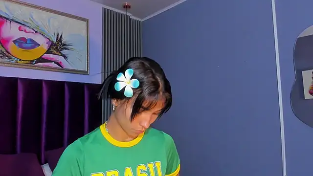 LauraAristizabal live sex cam