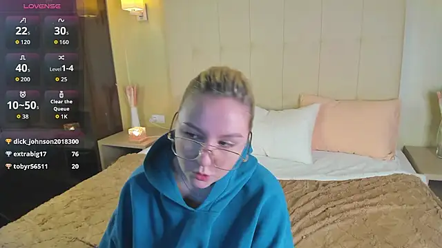 Debbie_Taylor's cam snapshot