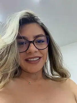 alicee16 live sex cam