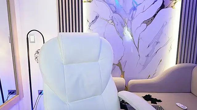 Emma_Walkerr_'s cam snapshot