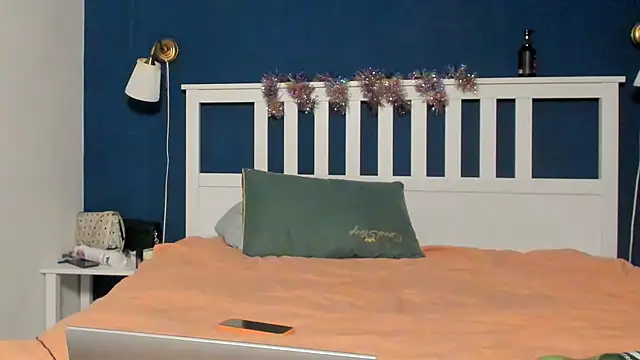 Santythousand's cam snapshot