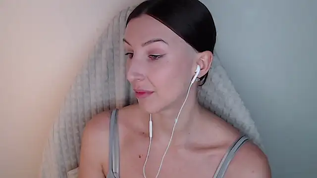 -Allure-'s cam snapshot