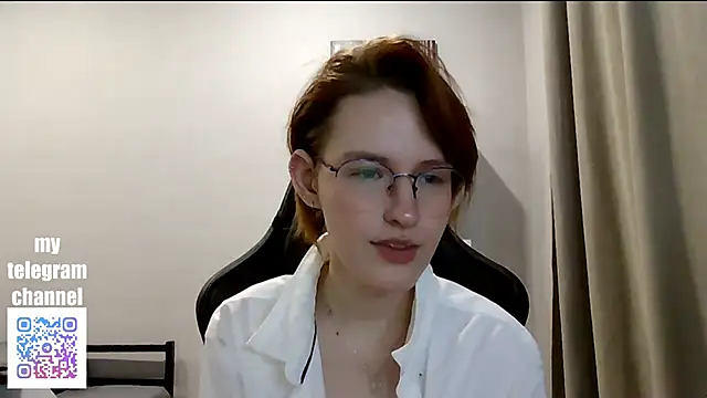 PetralPrime live sex cam