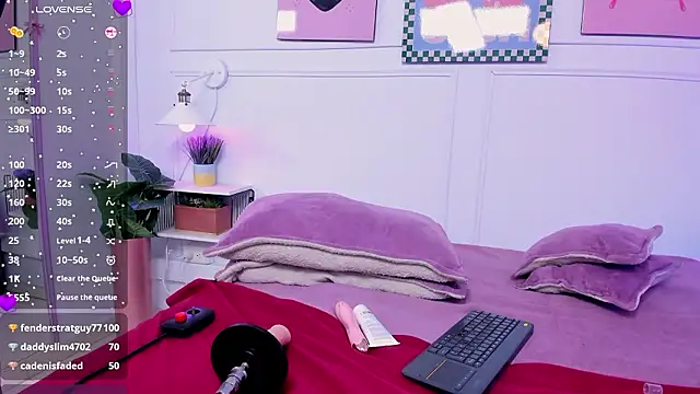 Maddie_Rosee's cam snapshot