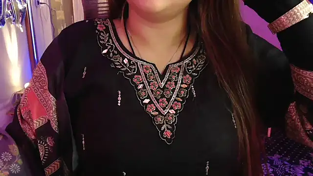 Mitikaa live sex cam