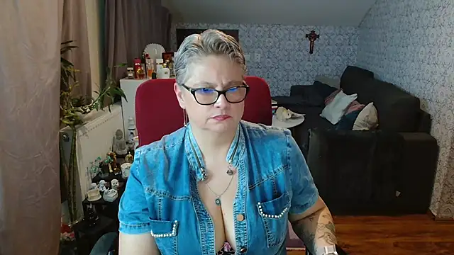 bigtits4you's cam snapshot