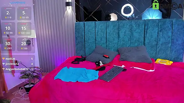 Bella_Riverss's cam snapshot