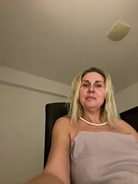 Amelia9798's cam snapshot