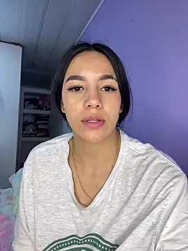 Marianahb-e's cam snapshot