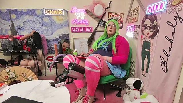 Blakelytgirl live sex cam