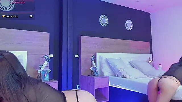 MiaTaylorSweet's cam snapshot