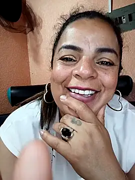 Mia-Glow's cam snapshot