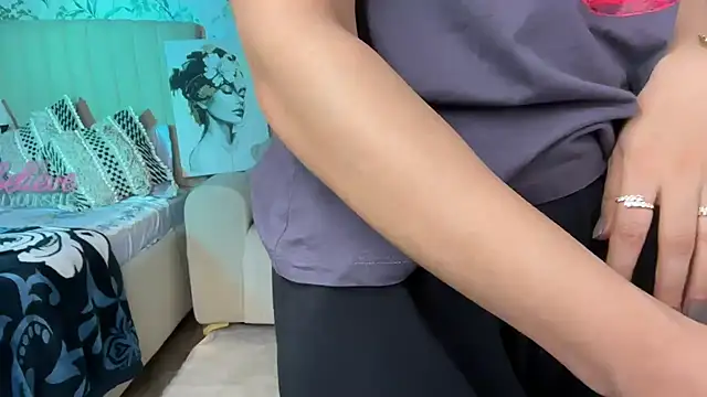 Laila_on_Fire's cam snapshot