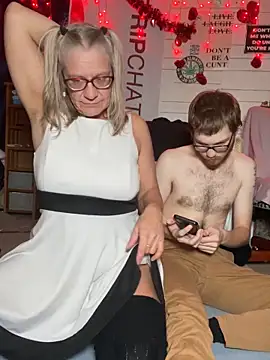 TrenaAnne's cam snapshot