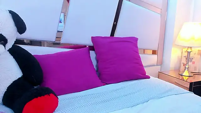 megann_red_'s cam snapshot