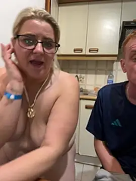 SweetXCandyX live sex cam