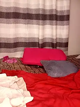 Hotytoty26 live sex cam