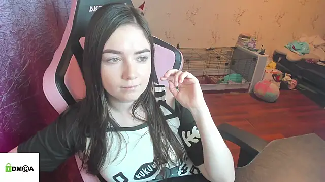 Crazy_forest_fairy's cam snapshot